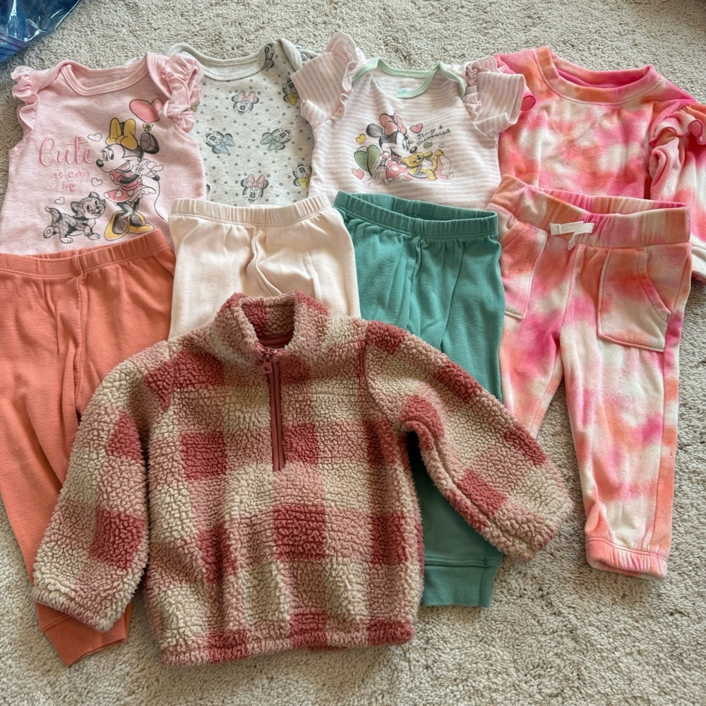 12M Disney Baby Set 3 Onesies, 1 Sweatshirt, 1 Sherpa Haf Zip Pullover, 4 Pants